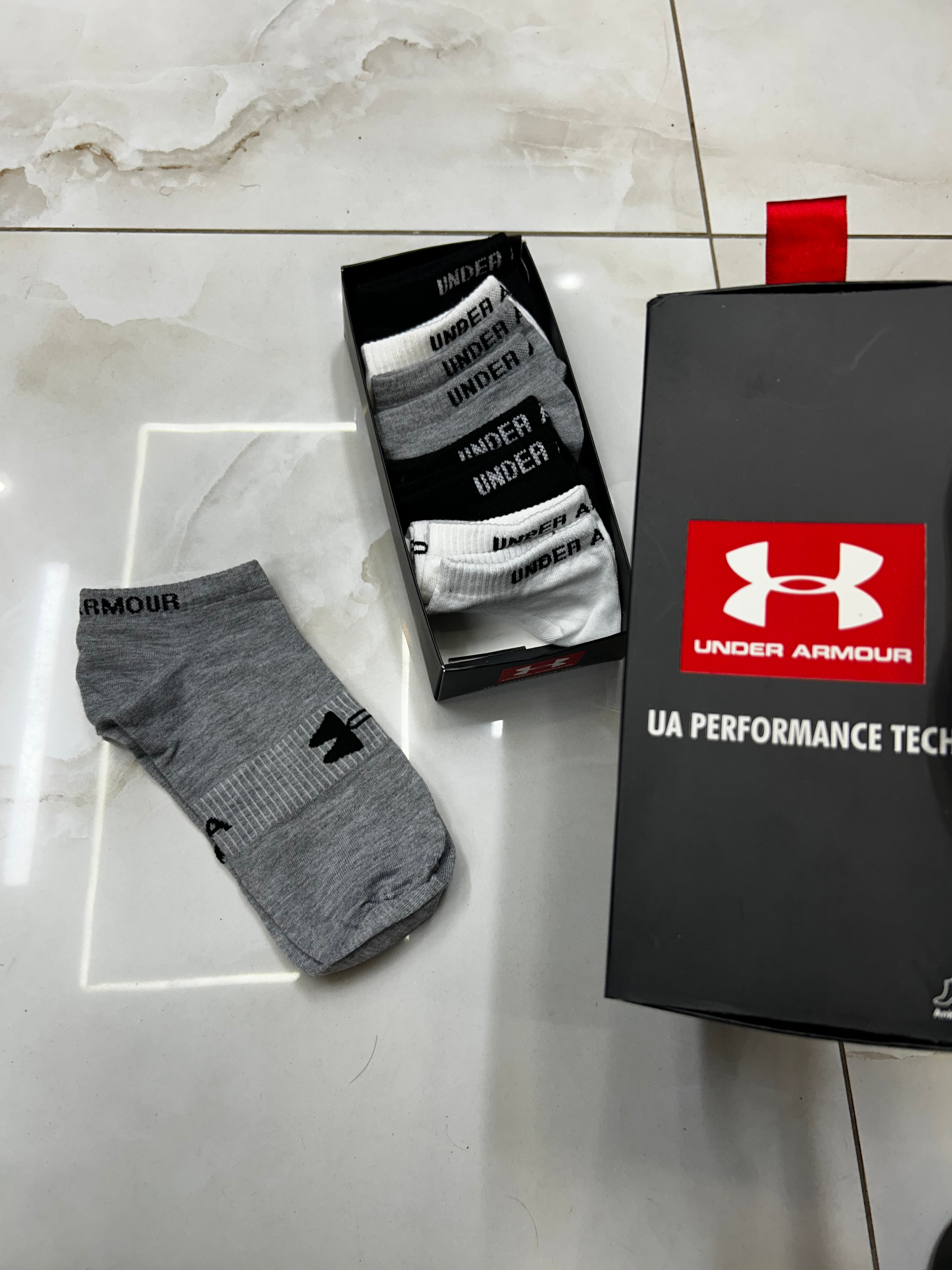 Under Armour Socks-6Pair