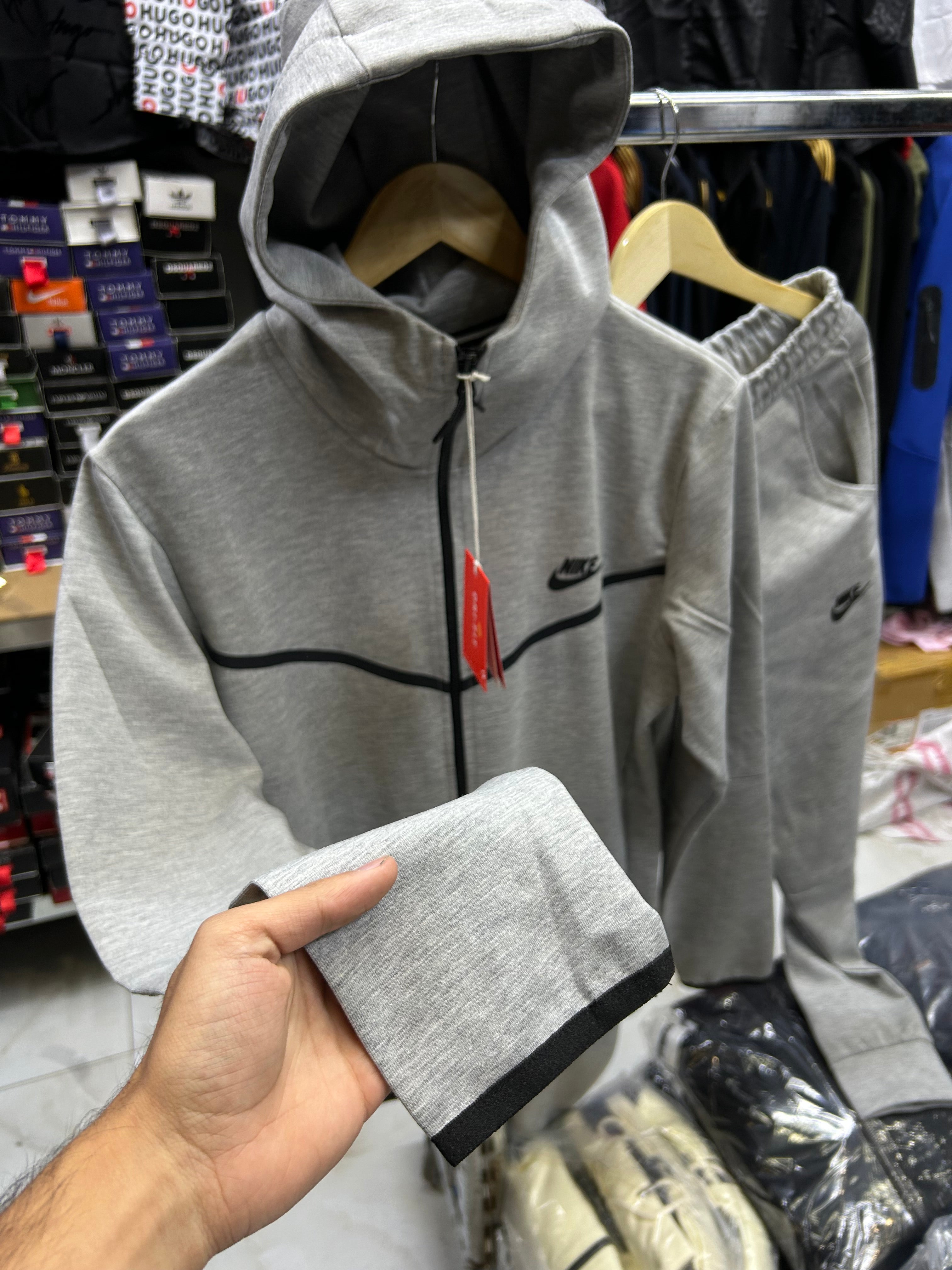 Nike Techfleece Grey-Complet
