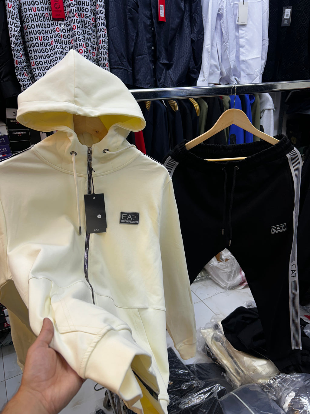 Armani EA7 Tracksuit-Complet