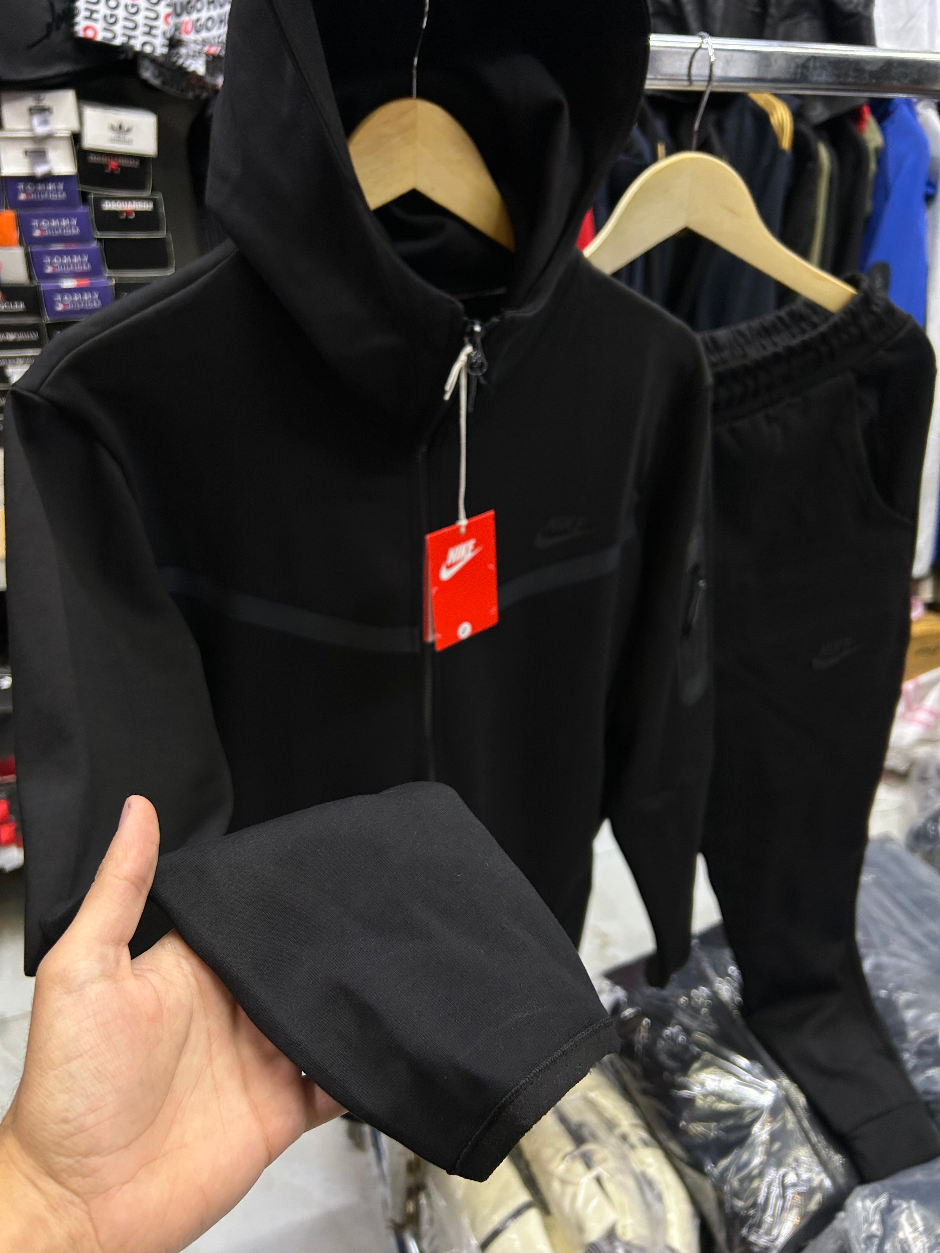 Nike Techfleece Black-Complet