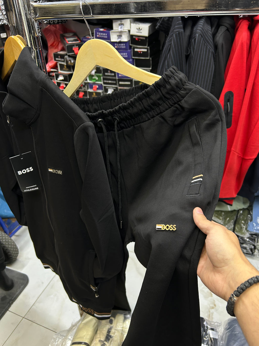 Boss Lion Tracksuit-Complet