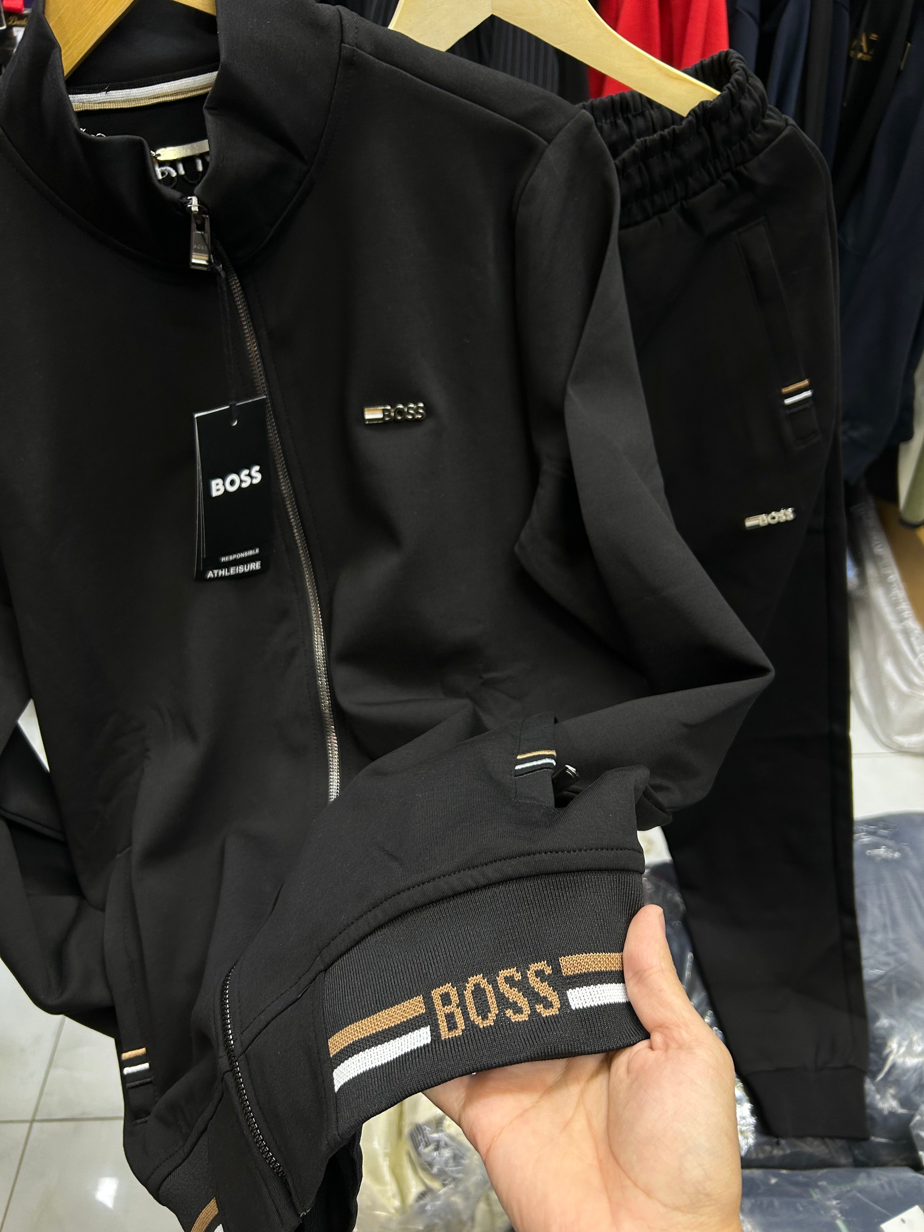 Boss Lion Tracksuit-Complet